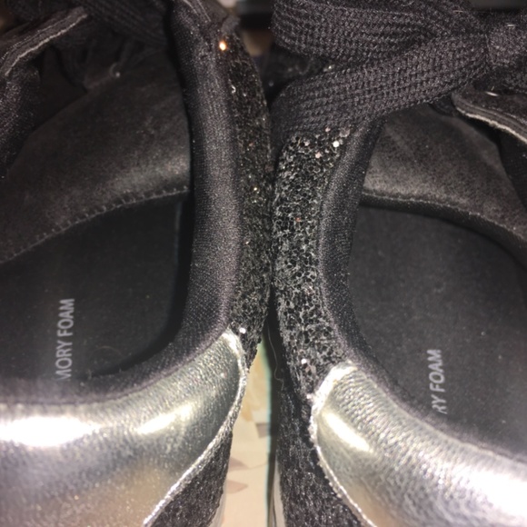 [Women] Time & Tru Rockstar Glitter Sneakers - Picture 5 of 6